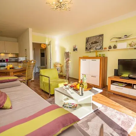 아파트 3 Im Eg Haus Stranddistel, Komfortable Fur 2 Personen In